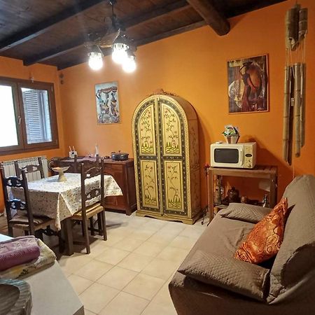 Shanti Ca' Casa Indipendente Con Giardino Lacchiarella ภายนอก รูปภาพ